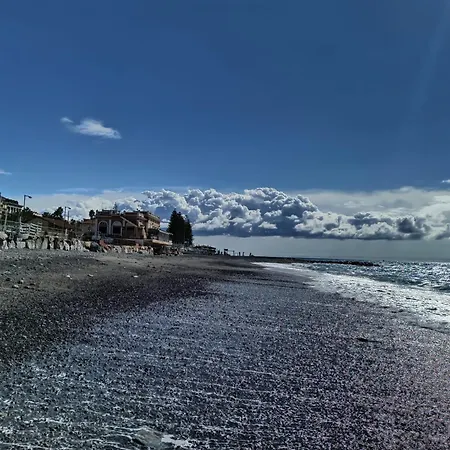 Host House Apartamento Bordighera